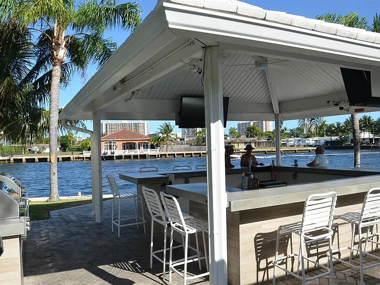 6417 Bay Club Dr #2 — Photo 24