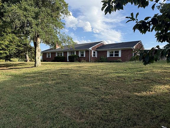 4th image of 135 Second Creek Ln