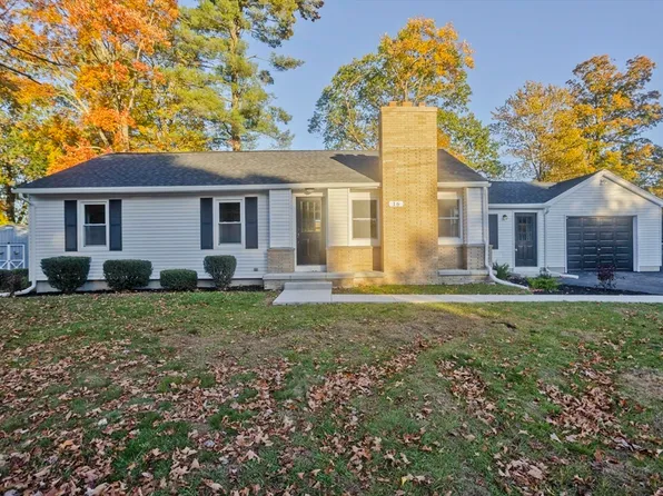 16 Locust St, Westfield, MA 01085