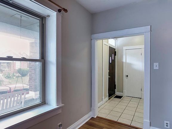4th image of 4471 Wallace St
