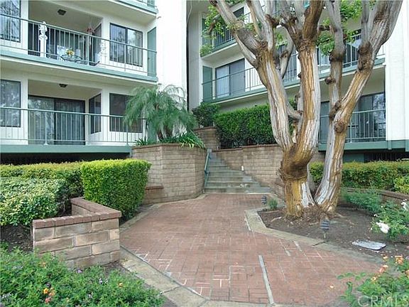 2nd image of 2309 Apricot Dr #2309