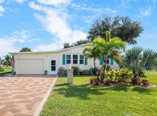 6070 Shearwater Dr, Englewood, FL 34224