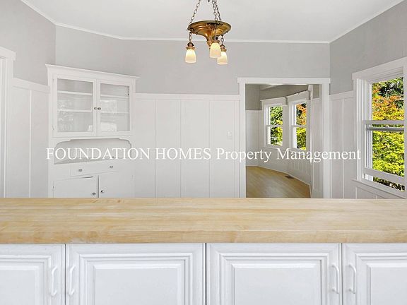 3rd image of 8 West St