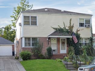 67-30 199th St, Flushing, NY 11365