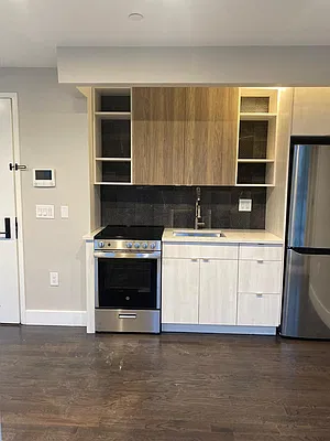 Rented by Aron Fried, LREB | media 3