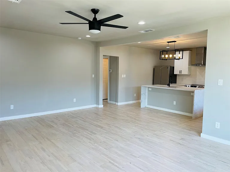 4609 Virginia Ave #202 — Photo 3