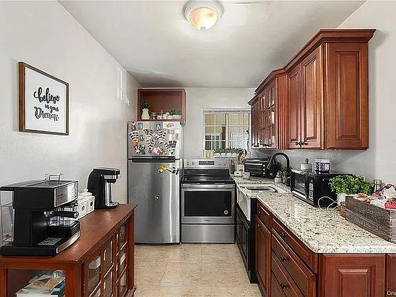 120 Fox Run Ln