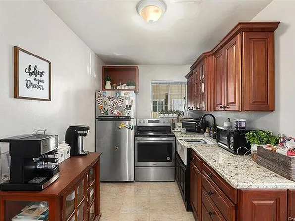 120 Fox Run Ln, Carmel, NY 10512