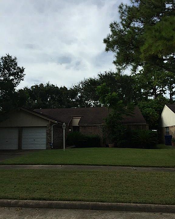 1st image of 1926 S Bend Cir