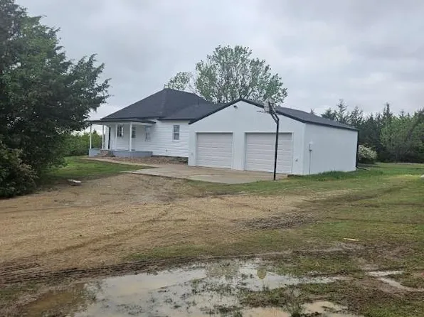 1781 Ivy Rd, Minneapolis, KS 67467