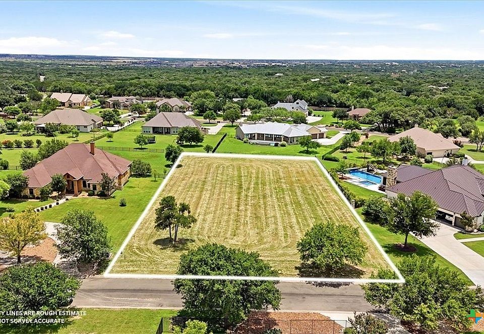 1st image of 158 Gruene Vista Trl