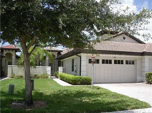 1st image of 118 Preserve Pl
