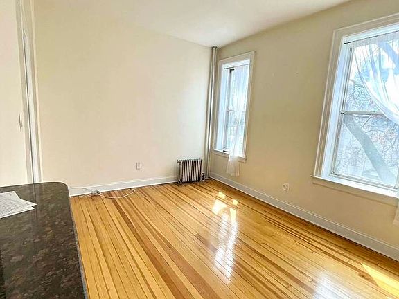 3rd image of 39-46 27th St APT 3C