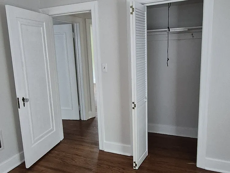 2808 Goddard Rd — Photo 17
