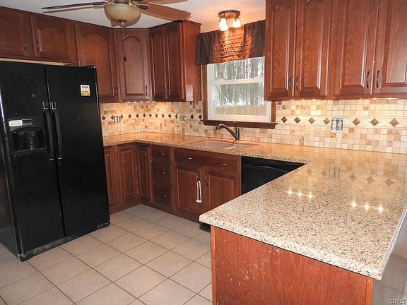 4th image of 7948 Caraway Dr