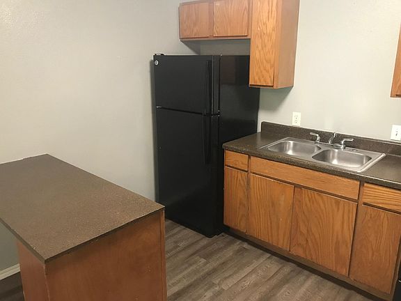 4th image of 413 Terrell Ave APT 8