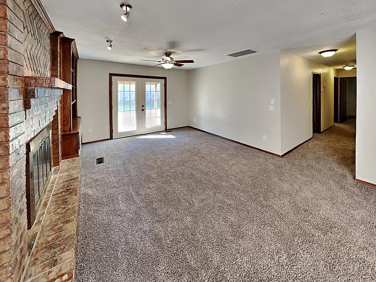 3713 Windscape Ct — Photo 5