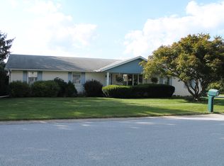 255 Amad Dr, York, PA 17403