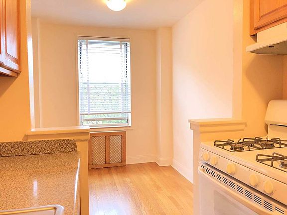 5th image of 14241 41st Ave APT 311