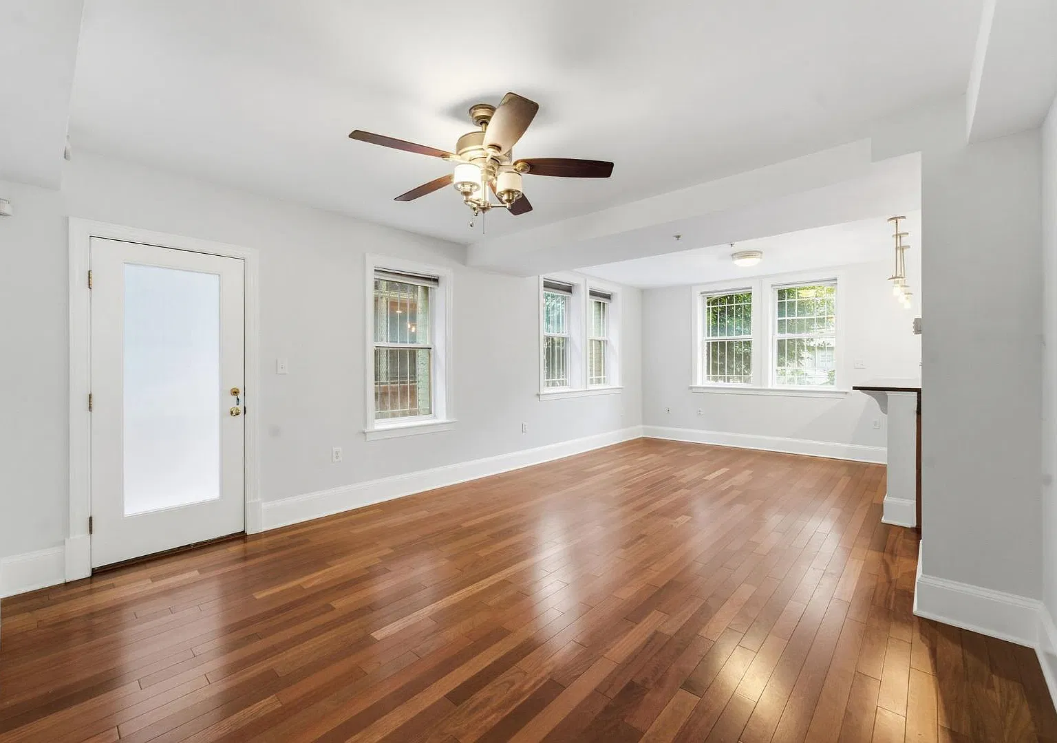 1465 Columbia Rd NW - 101 — Photo 3