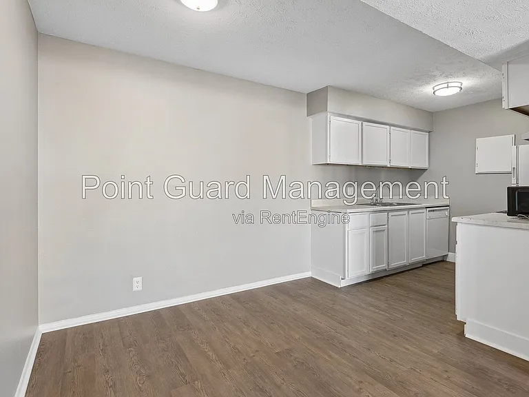 Brent Village — Photo 91
