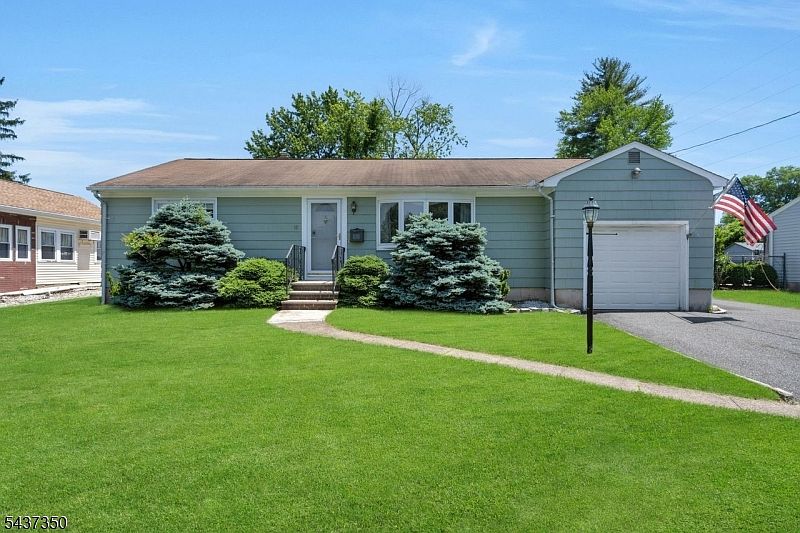 12 Evelyn Pl, East Hanover, NJ 07936 | MLS #4032358 | Zillow