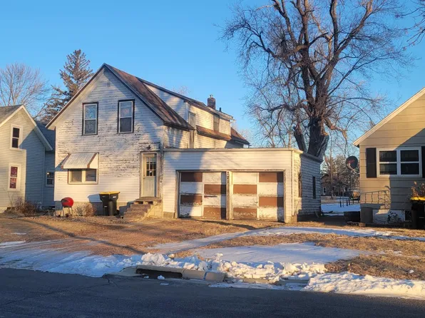 221 Colfax Ave NE, Hector, MN 55342