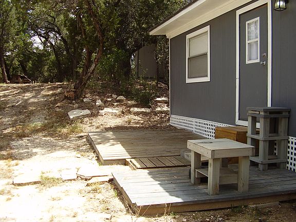 4th image of 235 Tamarack Dr