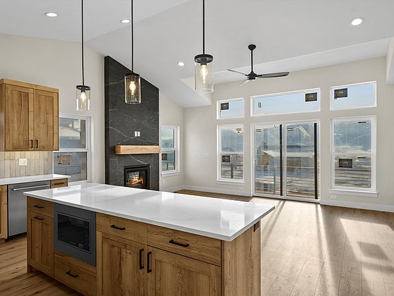 5th image of 4634 N Seven Bridges Rd #27