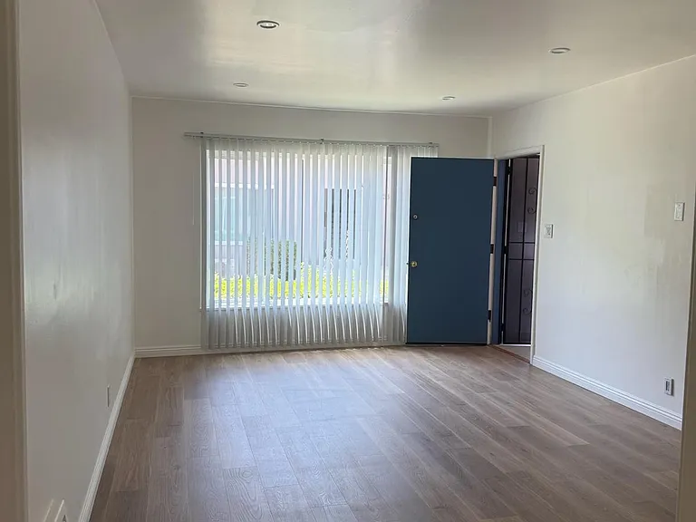 3738 Carmona Ave #2 — Photo 10
