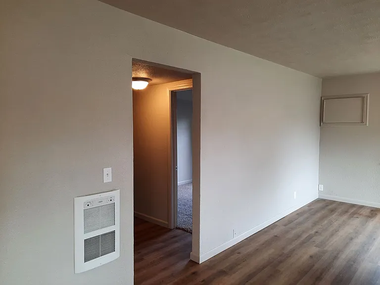EN0064 James St Duplex- 2 Units — Photo 12