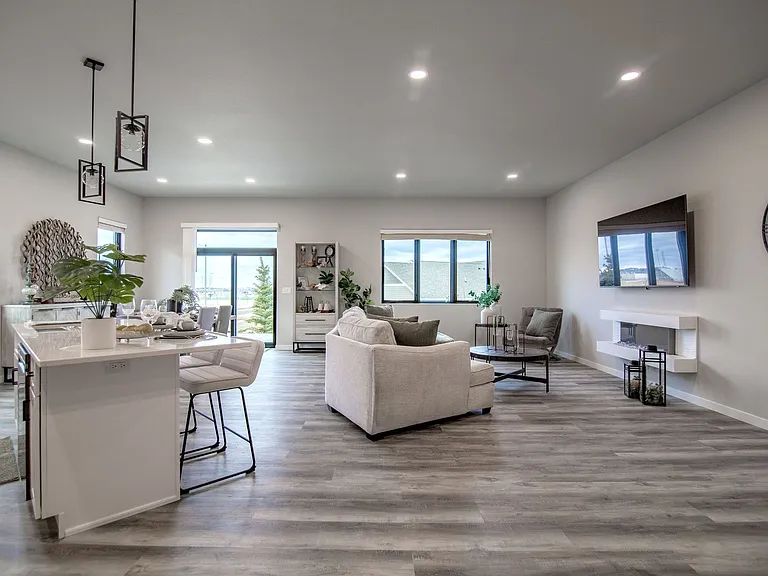 Legacy Homes at Coulee Ridge — Photo 7