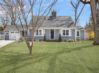 10 Dutch Ct, Warwick, RI 02888
