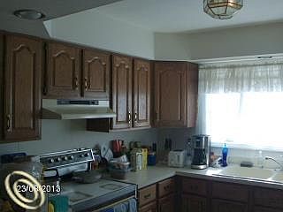 3rd image of 41443 Crestwood Dr