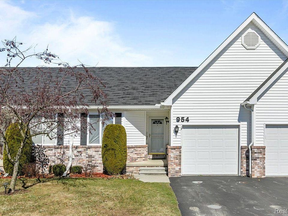 1st image of 954 Lighthouse Dr