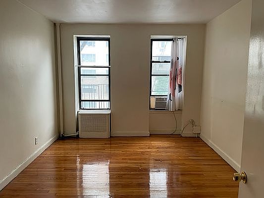 1st image of 961 1st Ave #4C