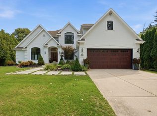 W321N7631 Silver Spring Dr, Hartland, WI 53029