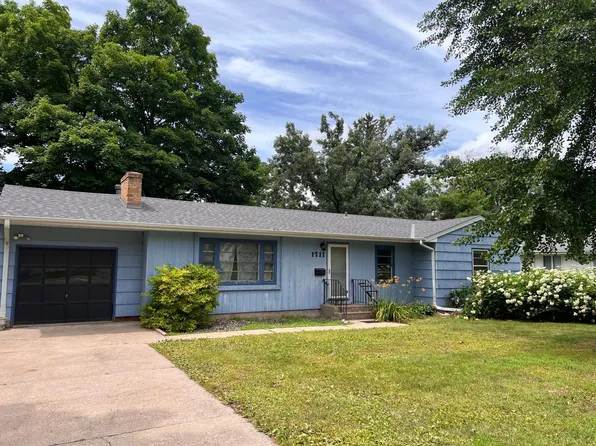 1711 Winnetka Ave N, Golden Valley, MN 55427