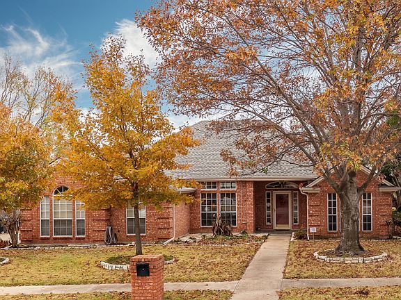 2nd image of 7824 Hidden Oaks Dr