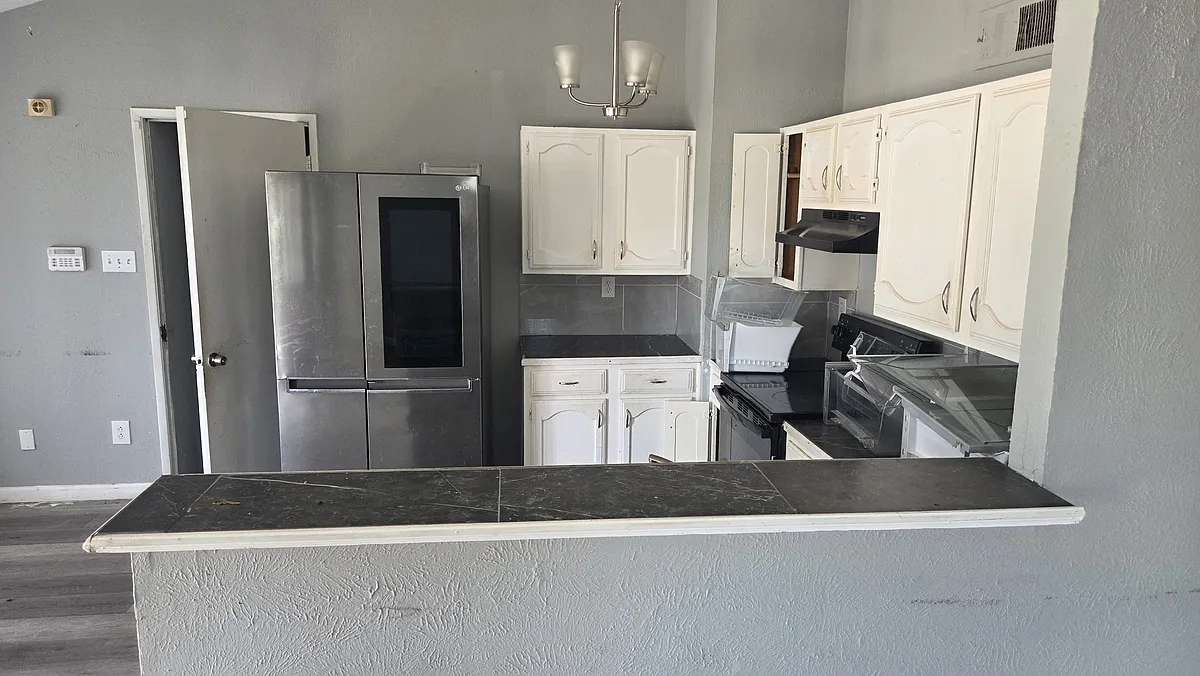 Building Photo - 9519 Timberbluff Rd #1