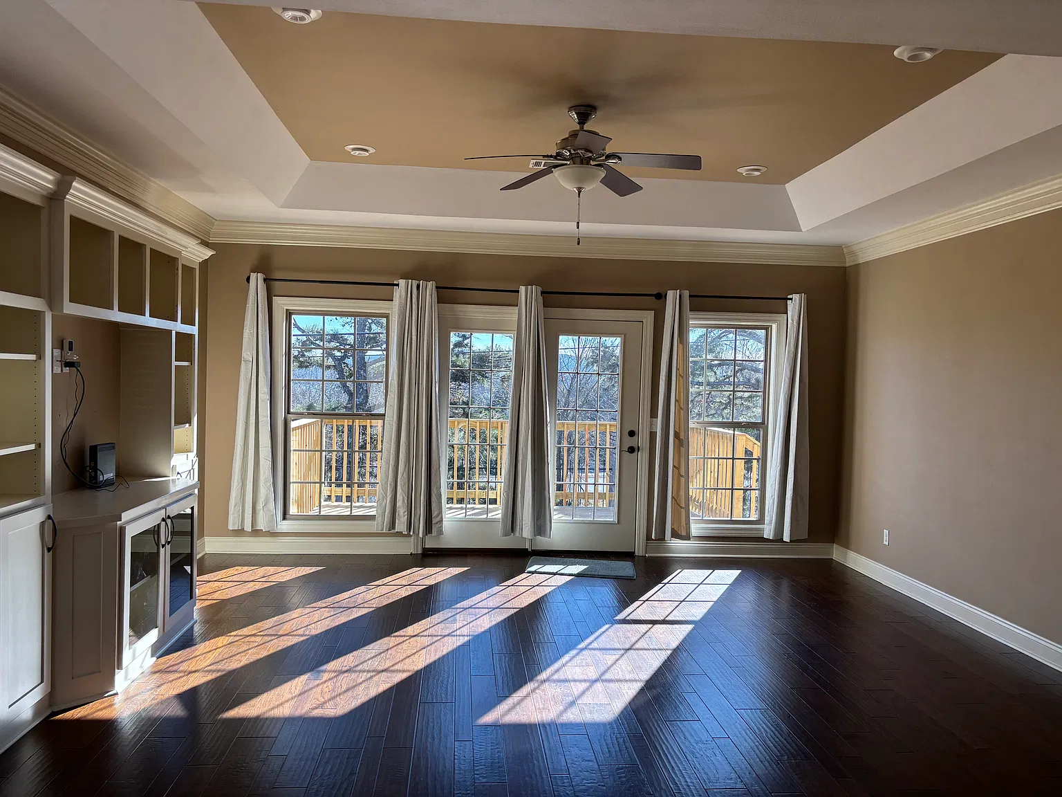 3 bed, 1551 sqft, $2,500 — Photo 3