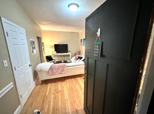 318 Saint Paul St APT 5A, Brookline, MA 02446