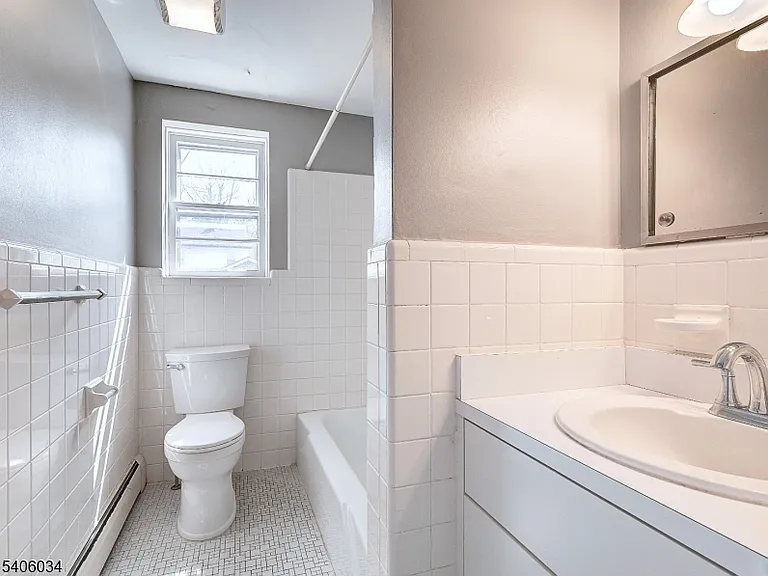 138 Roseland Ave #4 — Photo 10