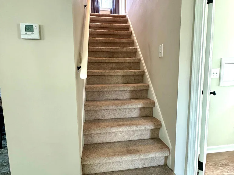 283 Oak St — Photo 16