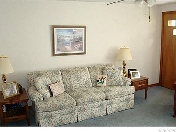 4th image of 44 Seminole Pkwy