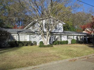 102 Colonial Dr, Vicksburg, MS 39180