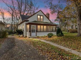 1719 Jackson Ave, Ann Arbor, MI 48103