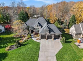 5808 Manchester Hills Dr SE, Grand Rapids, MI 49546