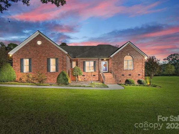 4330 Whitetail Ln, Midland, NC 28107