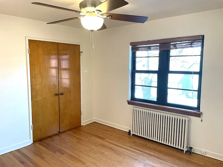 Virginia Apartments — Photo 9